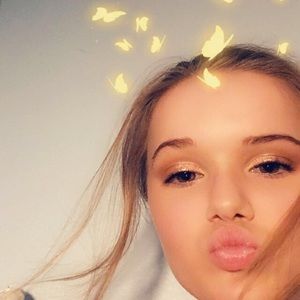 Meet your Posher, Ariana